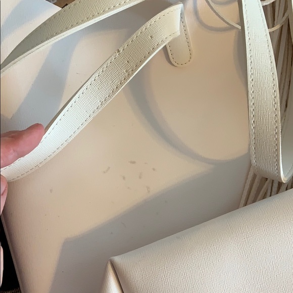 🆕Scalloped Oversized Tote - Picture 5 of 5